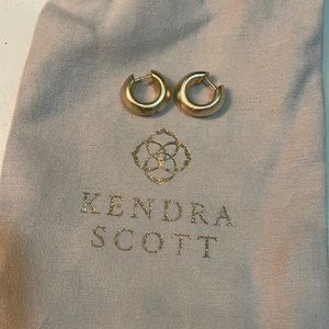 MIKKI HUGGIE EARRINGS IN GOLD